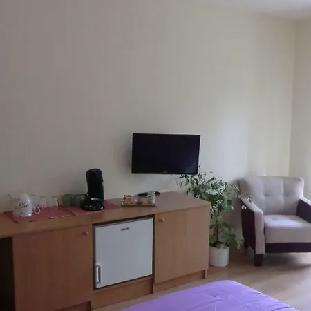 Gaestehaus Stein ゲストハウス