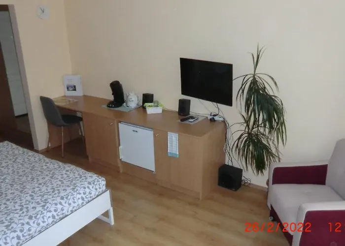 Gaestehaus Stein 3* 네메스부크